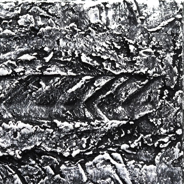 Contemporary Ma Yuan's Dream - Contemporary Minimalist Mixed-Media Painting Thick Texture Impasto Sculptural Original Wall Artwork by Len Klikunas For Sale - Image 3 of 9