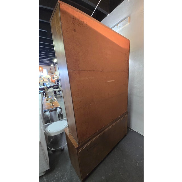 1960s Mid-Century Modern 2 Piece Walnut Hutch by Broyhill Brasilia For Sale - Image 5 of 11