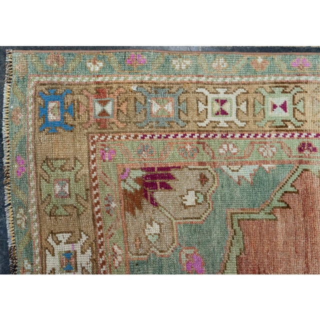 Early 21st Century Turkish Vintage Rug 4'8" x 9'8" #21390 For Sale - Image 5 of 8