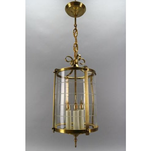 French Neoclassical Style Round Hanging Lantern in Brass and Clear Glass, 1920s For Sale - Image 16 of 18