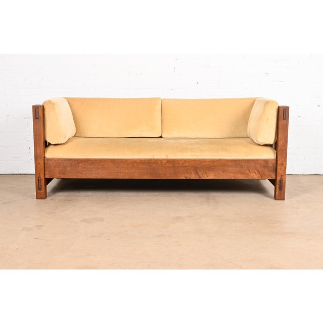 Stickley Mission Oak Arts and Crafts Settle Sofa For Sale - Image 12 of 12