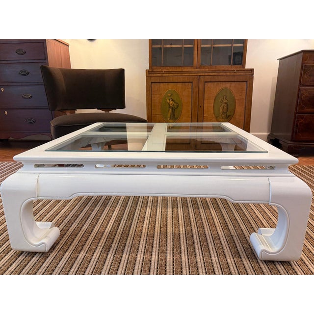 White Mid 20th Century Chinoiserie Style White Lacquer Coffee Table For Sale - Image 8 of 10