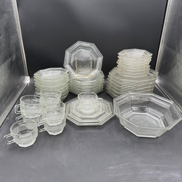 Transparent 5 Pc Place Setting Octagon Clear Anchor Hocking Dinner, Salad, Bowl, Cup/Saucer For Sale - Image 8 of 12