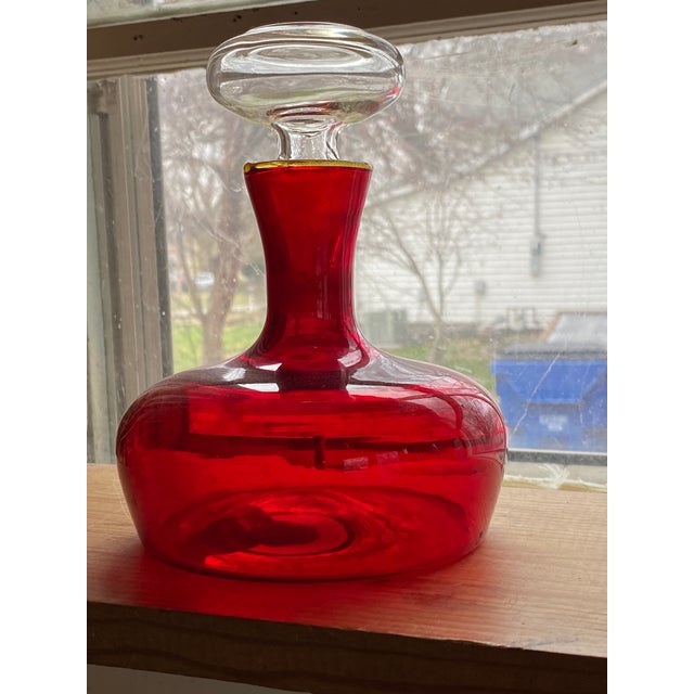 Mid 20th Century Vintage Ruby Red Flask Crystal Clear Stopper Amberina Rim Decorative Color For Sale - Image 5 of 5