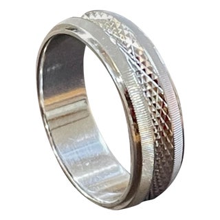 14 Karat White Gold Classic Wide Wedding Band With Design Ring, Unisex For Sale