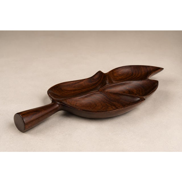 Brown 1960s Brazilian Rosewood Leaf-Form Serving Tray / Sculptural Organic Modern Hand-Carved Tray / Mid-Century Decorative Serving Piece For Sale - Image 8 of 12