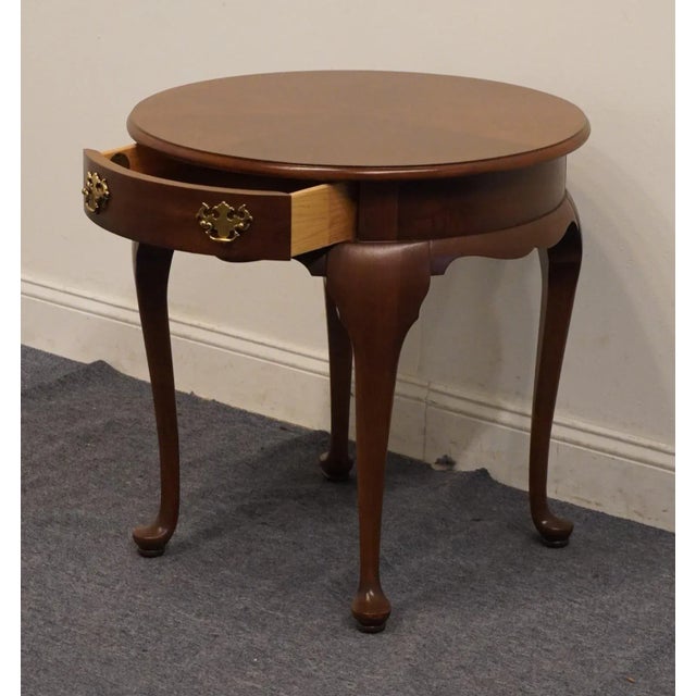 Late 20th Century Hickory Manufacturing Co Cherry Traditional Style 26" Round Accent End Table For Sale - Image 5 of 13