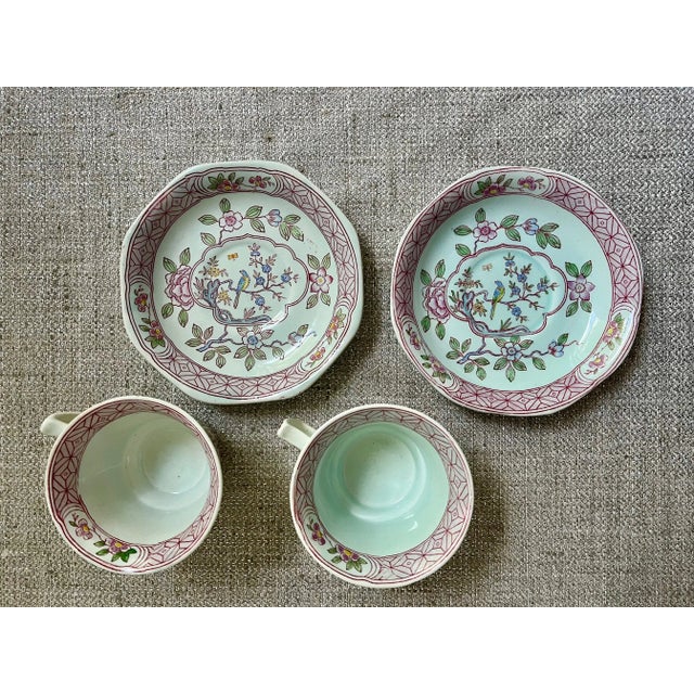 William Adams and Company 1960s Adams Calyx Ware, "Singapore Bird" Motif Tea Cups and Saucers Set- 4 Pieces For Sale - Image 4 of 8