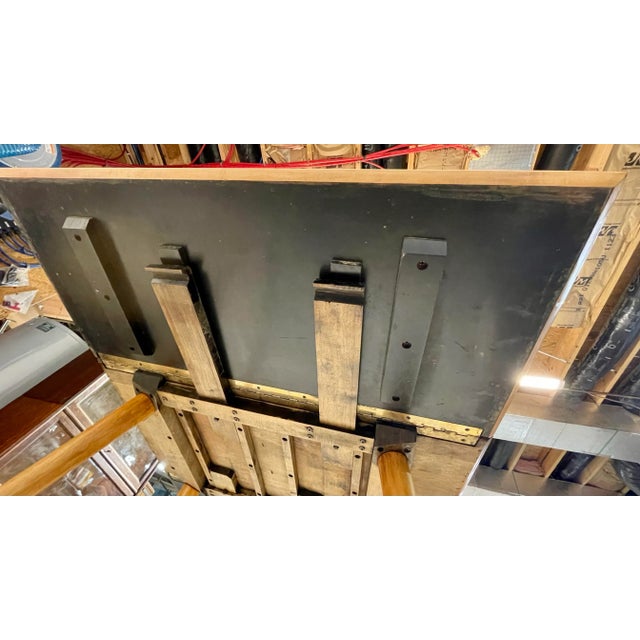 Paul McCobb Attributed Midcentury Maple Drop Leaf Table For Sale - Image 11 of 12