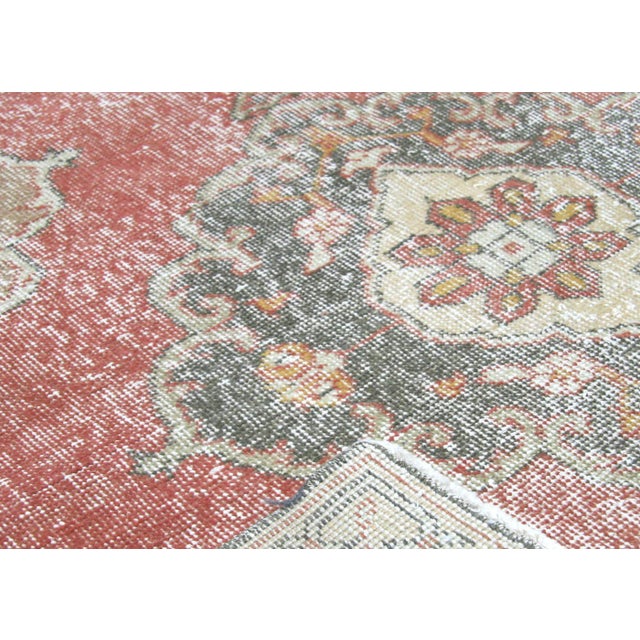 1960s Turkish Oushak Rug For Sale - Image 4 of 6
