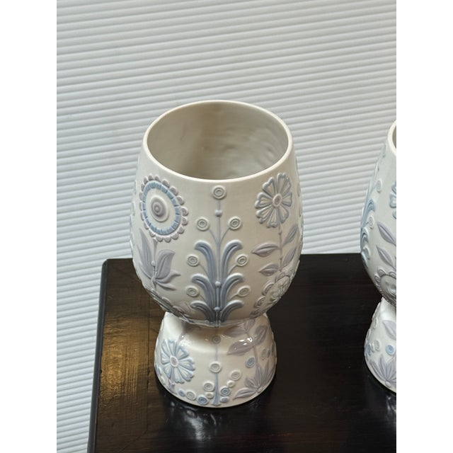 Julio Fernández for Lladró Floral Jug Porcelain Vases, Pair For Sale - Image 10 of 12
