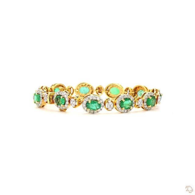 Metal 2.51 Carat Round Brilliant Cut Diamond Emerald Gold Bracelet For Sale - Image 7 of 9