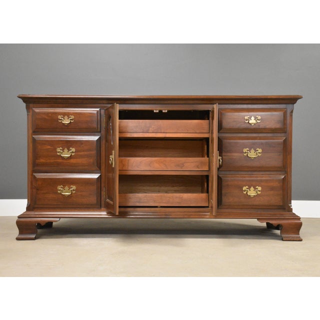 Traditional 1980s Pennsylvania House Solid Cherry Dresser For Sale - Image 3 of 11