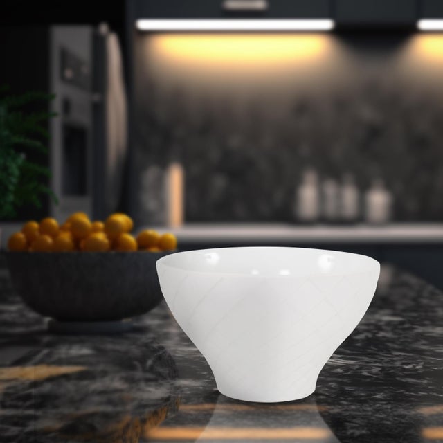White White Harlequin Earnware Pot- Large For Sale - Image 8 of 8