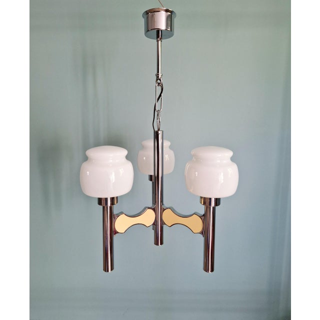 Silver Space Age Chandelier in Chromed Metal and White Opaline Glass by G. Sciolari for Boulanger, 1970s For Sale - Image 8 of 15