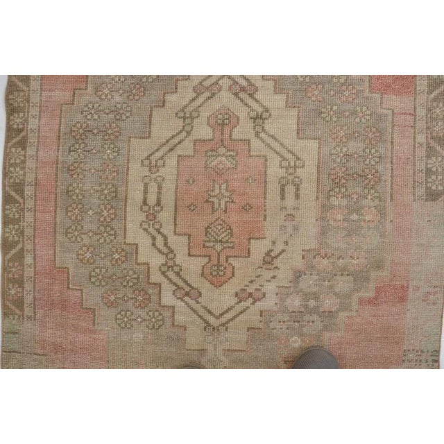 1960s Pastel Peach Hallway Rug For Sale - Image 4 of 10