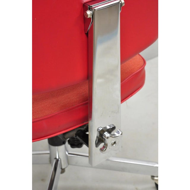 Vintage Mid Century Modern Red Adjustable Chrome Office Desk Chair by Hon For Sale - Image 10 of 14