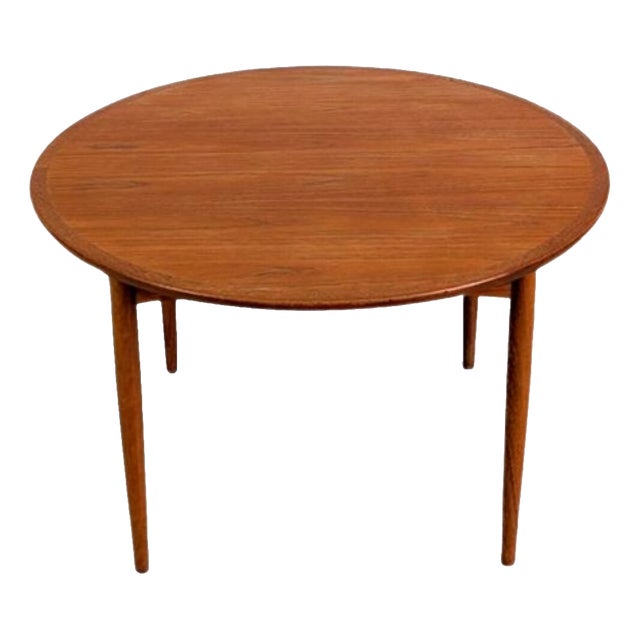 Mid-Century Modern Danish Coffee Table in Teak For Sale