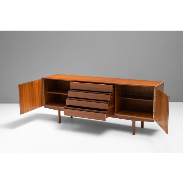 1960s Mid-Century Modern Sideboard in Teak from Vanson, 1960s For Sale - Image 5 of 11