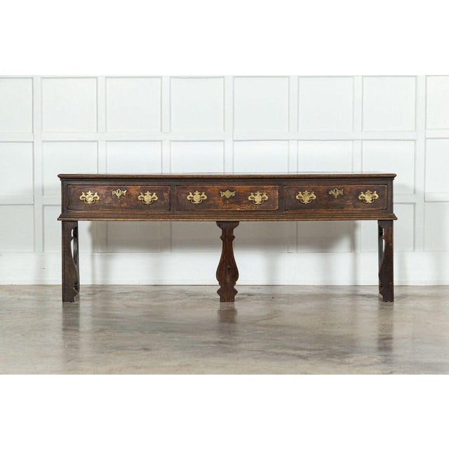Late 18th Century English Oak Dresser Base, 1790 For Sale - Image 5 of 17