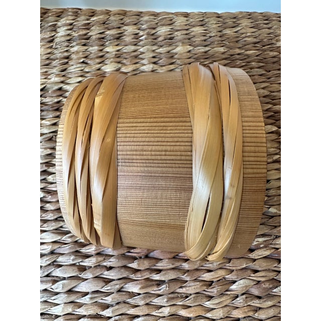 Vintage Mid-Century Rattan, Bamboo & Pine Ice, Nut or Candy Bucket With Tongs-Made in Japan For Sale In Los Angeles - Image 6 of 18