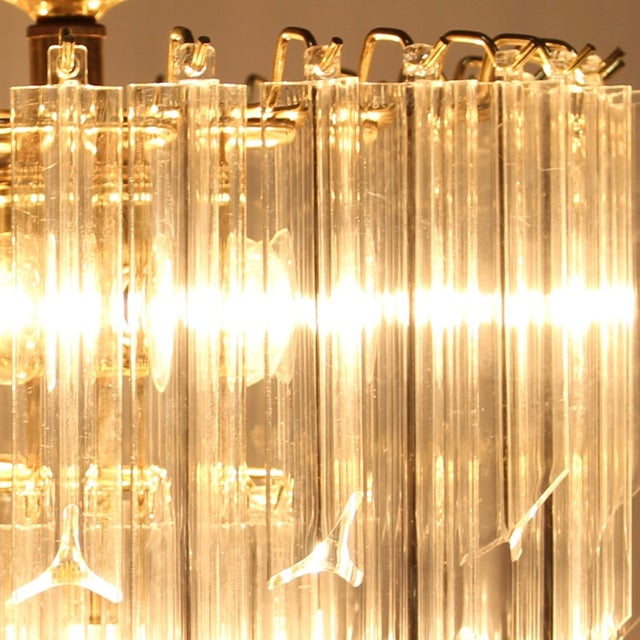 Mid-Century Modern 1980s Mid Century Modern Lucite Chandelier in the Style of Kamer and Venini For Sale - Image 3 of 4