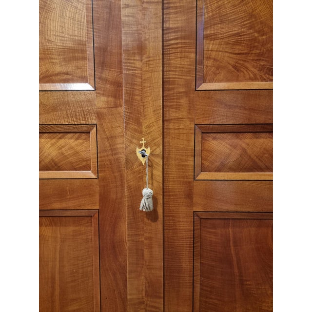 Biedermeier Ash Burl Wardrobe, 1820 For Sale - Image 12 of 14