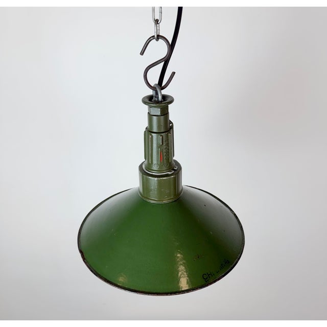 Metal Industrial Green Enamel Military Pendant Lamp with Cast Aluminium Top, 1960s For Sale - Image 7 of 18