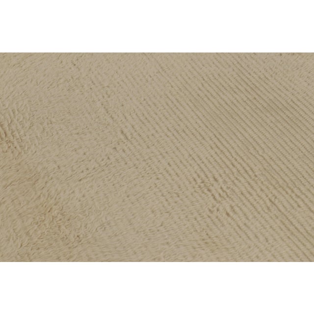 1960s Vintage Turkish Tulu Rug, Beige Wool With Soft Pile - Rug & Kilim For Sale - Image 5 of 8