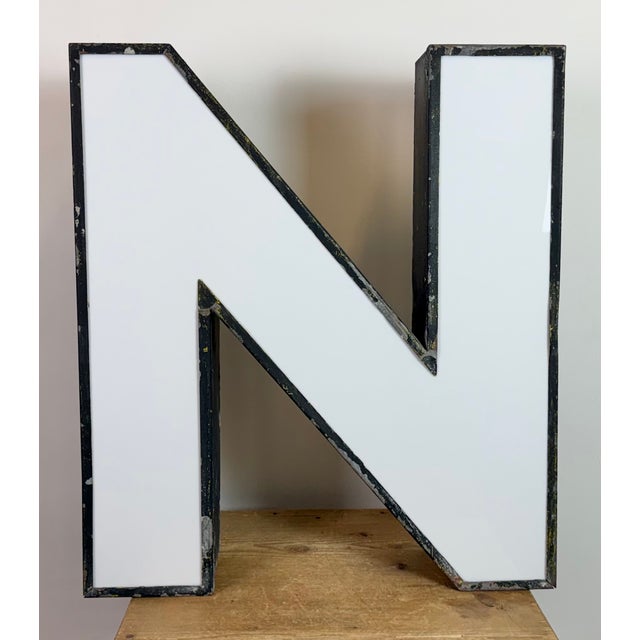Industrial Large Vintage Illuminated Advertising Letter N, 1960s For Sale - Image 3 of 18