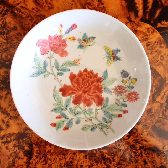 Trio of Rose Canton Chinese Export Porcelain Plates For Sale - Image 14 of 18