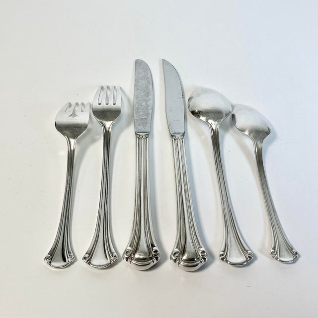 1970s Vintage Traditional Hollywood Regency Silver Plate Flatware - Set of 71 For Sale - Image 13 of 18