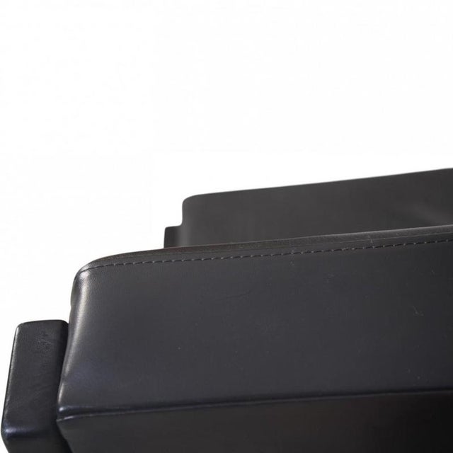 AP35 2-Seater Sofa in Black Leather by Hans J. Wegner, 1970s For Sale - Image 10 of 16