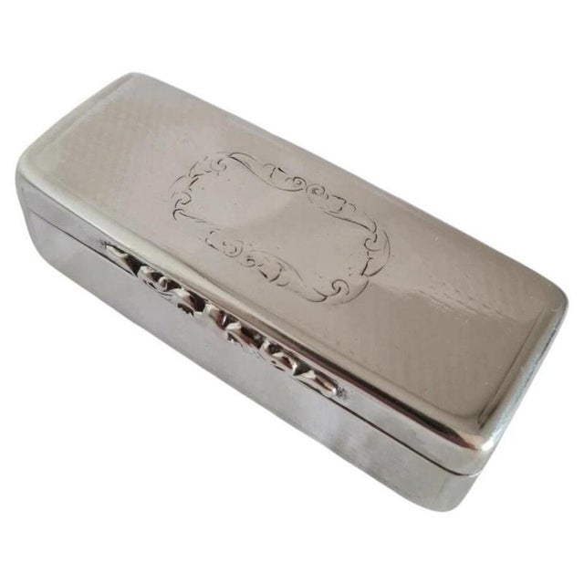 Antique Victorian Sterling Silver Snuff Box from Robert Thornton, Birmingham, 1867 For Sale - Image 9 of 9