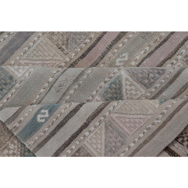 Geometric Stripe Design Turkish Vintage Kilim Rug in Soft Neutral Tones For Sale - Image 10 of 11