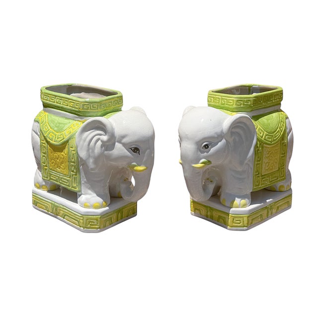 White Vintage Ceramic Elephant Planters / Cachepots – Pair For Sale - Image 8 of 10