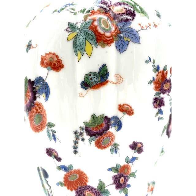 Baroque Porcelain Vase with Heron, Flower & Butterfly Motif from Thomas Bavaria, 1990s For Sale - Image 3 of 12