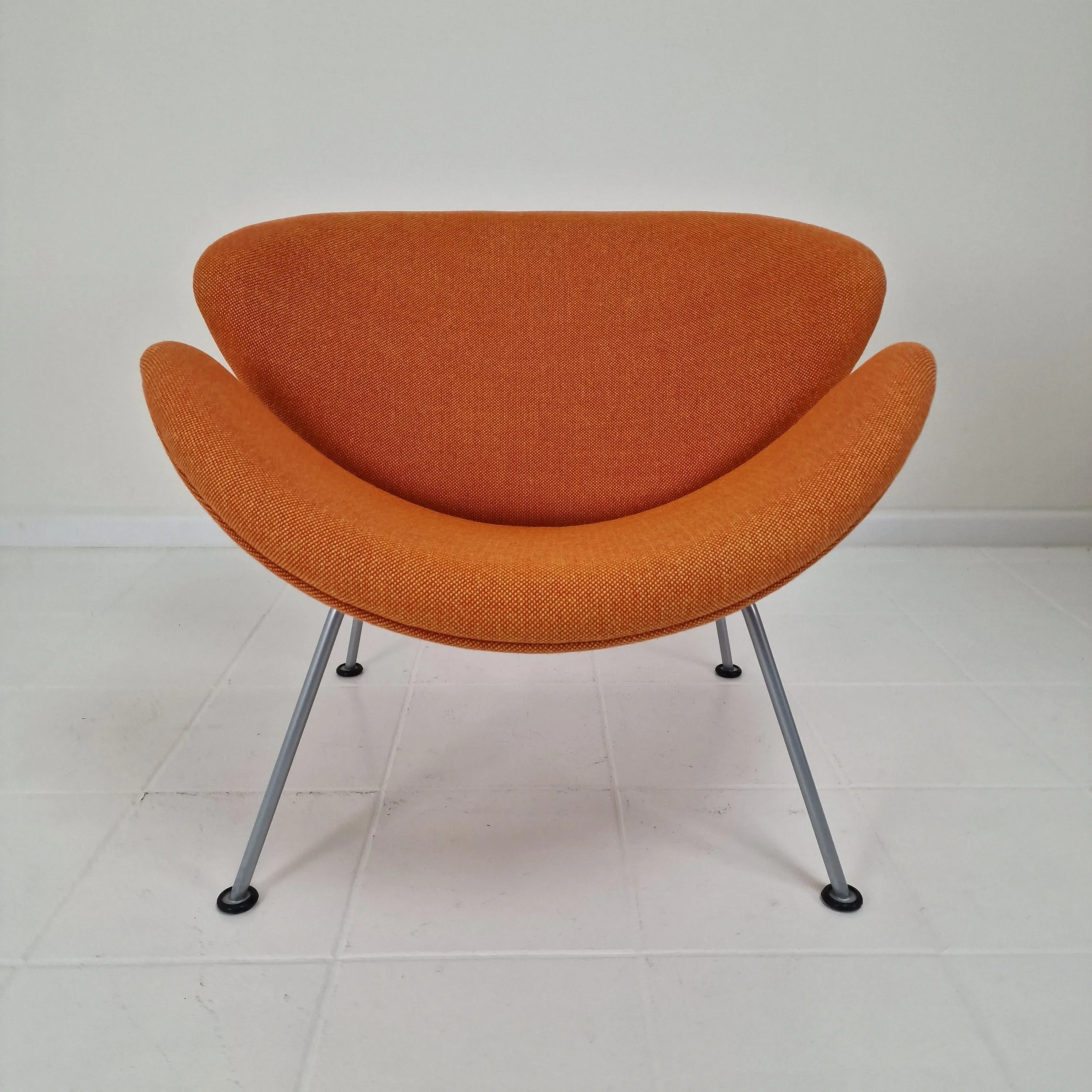 Orange Slice Chair by Pierre Paulin for Artifort, 1990s | Chairish