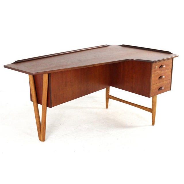 Boomerang Desk by Peter Løvig Nielsen for Hedensted Møbelfabrik For Sale - Image 16 of 16