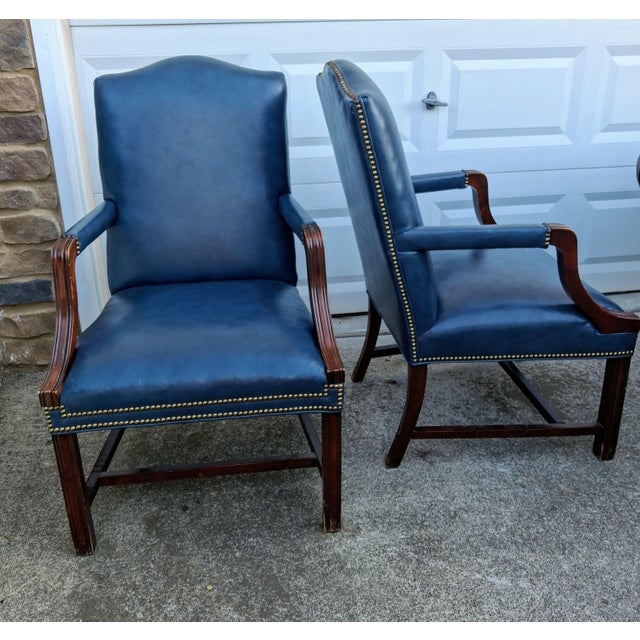 Timeless Elegance: The Hancock & Moore Blue Leather Armchair Pair 1980s For Sale - Image 9 of 12