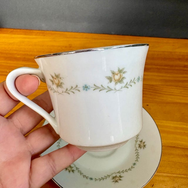 Mid-Century Modern Vintage Wyndham Buttercup Cup & Saucer Set – Sold Individually For Sale - Image 3 of 8