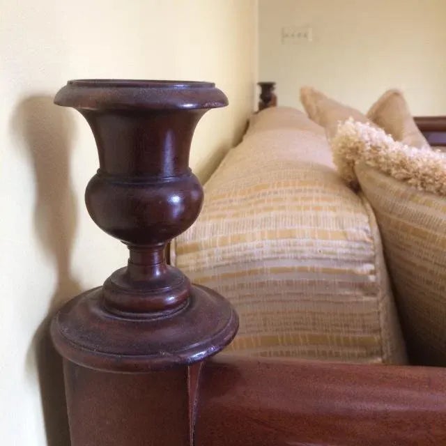 French Empire "Retour D'Egypte" Mahogany Day Bed For Sale - Image 4 of 10