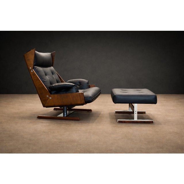 Black Brazilian Modern Armchair and Ottoman in Rosewood, Leather, and Metal, Jd Móveis, 1960s For Sale - Image 8 of 13