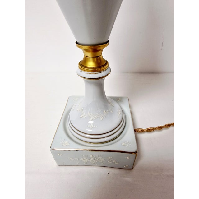 Cream French Porcelain and Bronze Table Lamp with Floral Motif, 1920s For Sale - Image 8 of 9
