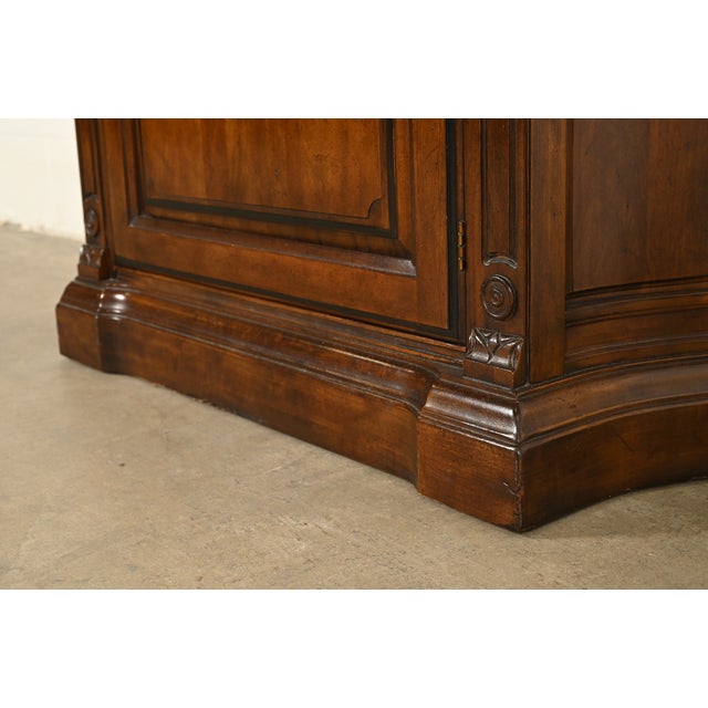 Davis Cabinet Co. French Regency Louis XVI Carved Cherry Wood Lighted Bookcase or Display Cabinet, Circa 1960s For Sale - Image 10 of 17