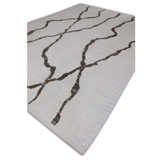 Early 21st Century Beige 21st Century Modern Moroccan Style Wool Rug 9'1" X 12'9" For Sale - Image 5 of 7
