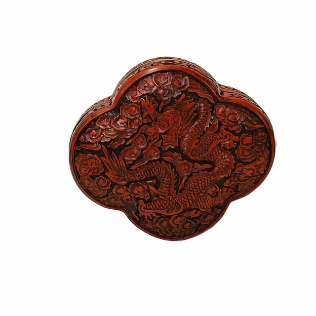 Handcrafted Vintage Chinese Red Lacquer Four Lobed Floral Accent Box For Sale In San Francisco - Image 6 of 10
