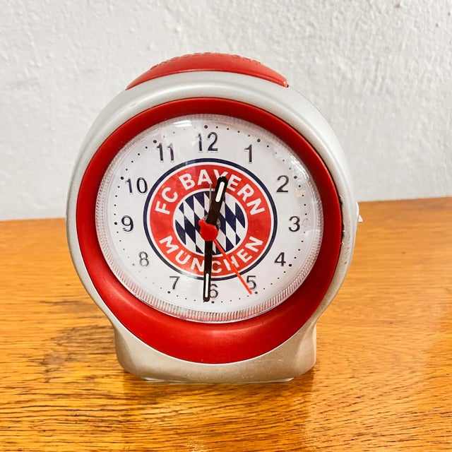 Pop Art Pop Art, Quartz Alarm Clock With the Fc Bayern München Logo For Sale - Image 3 of 9