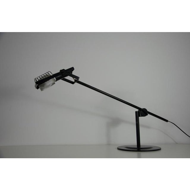 Table Lamp attributed to Ernesto Gismondi for Artemide, Italy, 1970s For Sale - Image 3 of 13