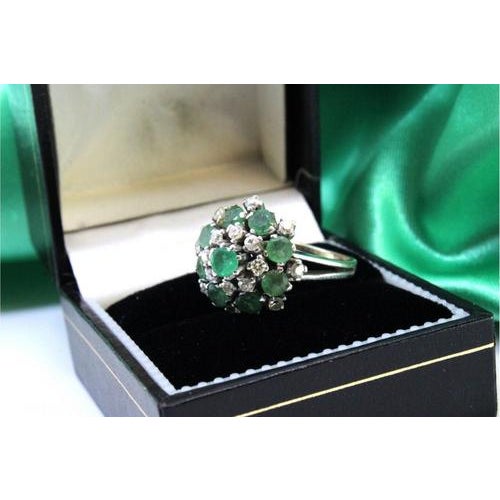 White Gold Ring with Brilliant-Cut Diamonds and Calibrated Emeralds For Sale - Image 9 of 9